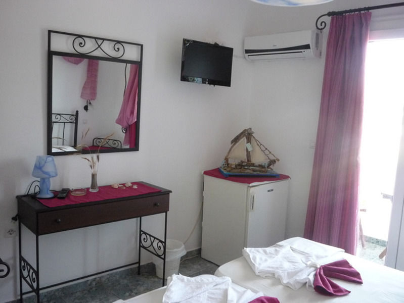 Anezina Hotel Adamantas  Luaran gambar
